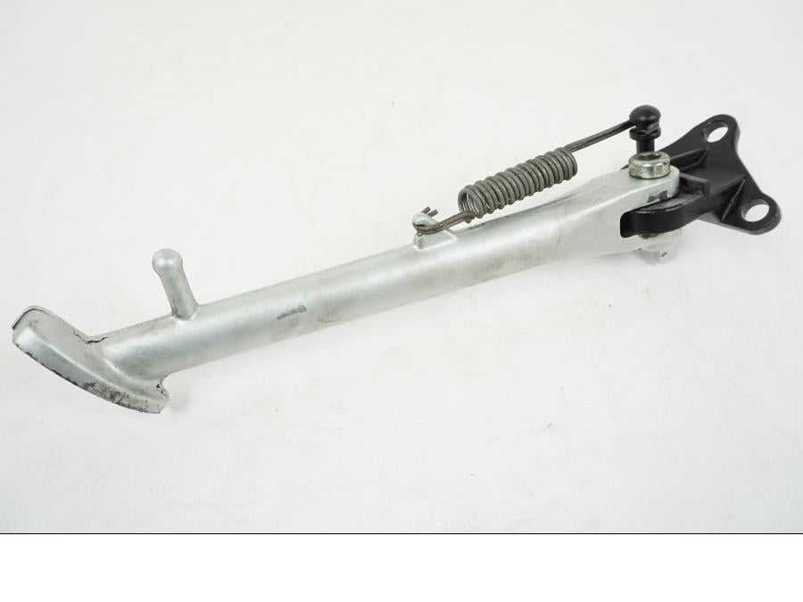 Baksidan på Sidostöd från en Triumph Speed Triple -2008 motorcykel.