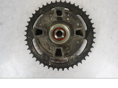 Höger sida på Drevfäste från en Kawasaki Versys 650 -2014 motorcykel.