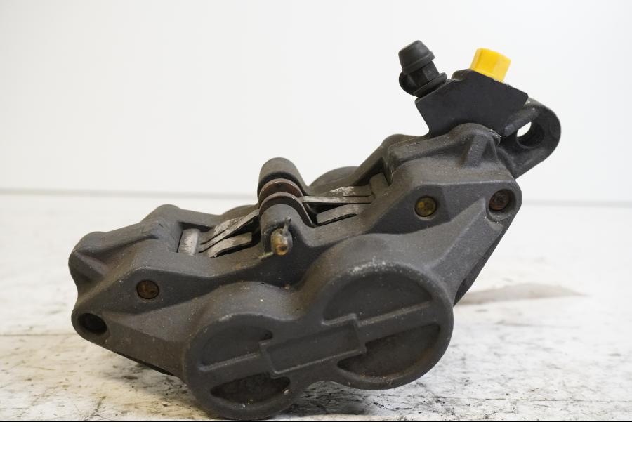 Baksidan på Bromsok från en Triumph Speed Triple -1997 motorcykel.