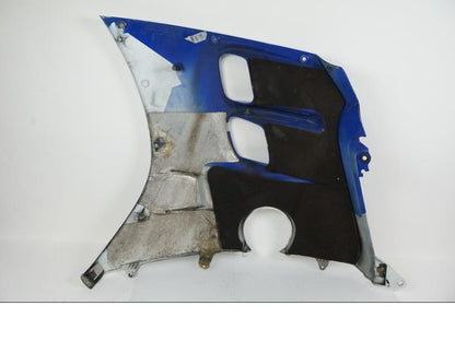 Snett nerifrån på Sidkåpa från en Honda CBR 1000 F -1989 motorcykel.