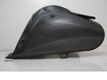 Snett uppifrån på <p>Bensintank från Yamaha XT 660 X 2008.</p>

<p>Bucklig, ytrost och lackskador se bilder.</p> motorcykel.