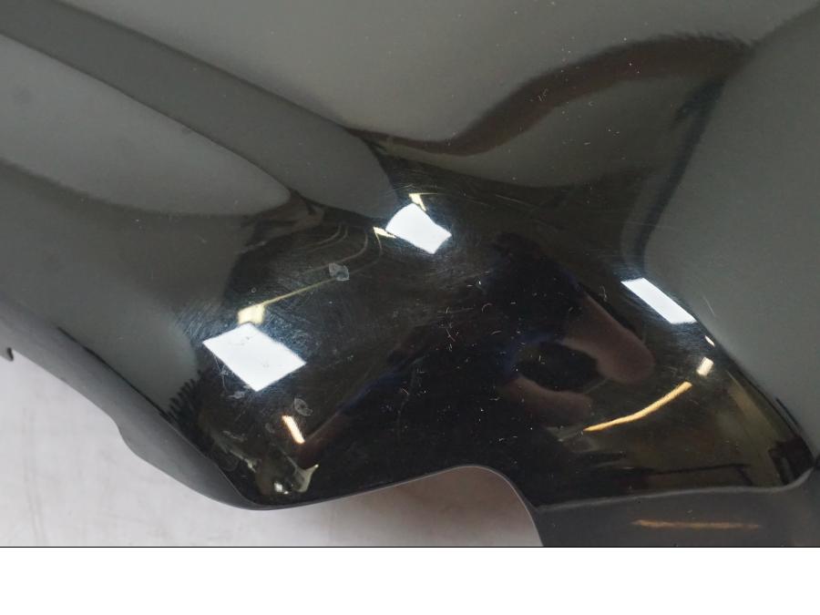 Höger sida på Sidopanel från en Yamaha XVS 1100 -2004 motorcykel.