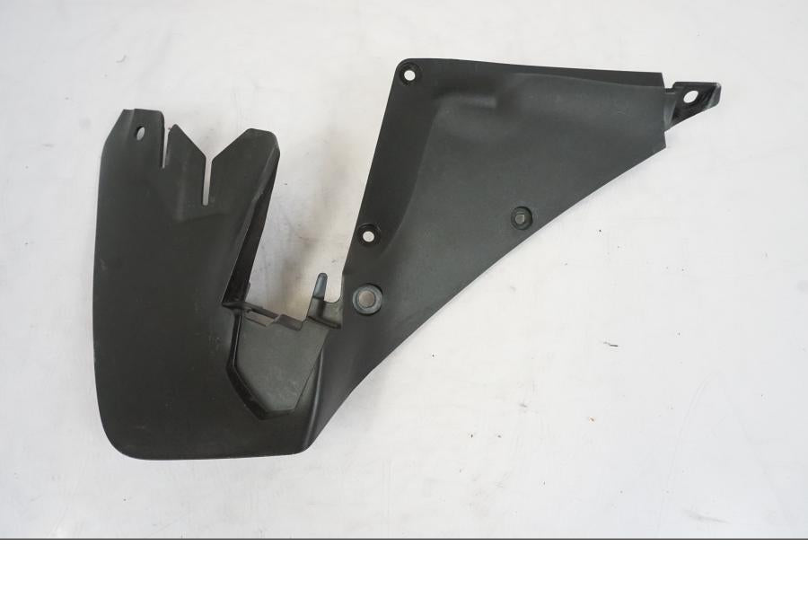 Baksidan på Innerpanel från en Honda VFR 1200 -2010 motorcykel.
