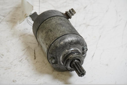 Framsidan på Startmotor från en Suzuki GSX-R 750 -1997 motorcykel.