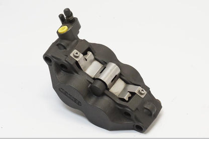 Höger sida på Bromsok från en BMW R 1150 RS -2004 motorcykel.