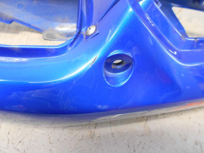 Snett uppifrån på Bakvinge från en Honda CBR 125 R -2006 motorcykel.