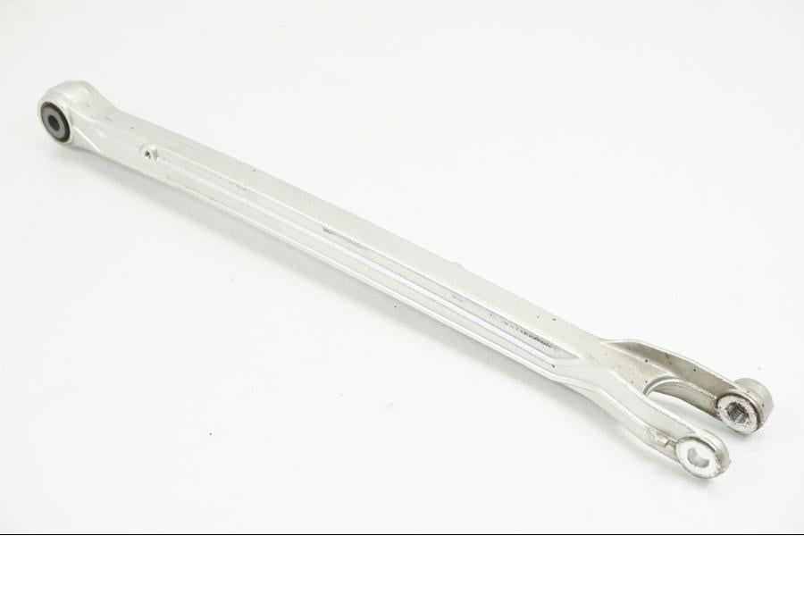 Framsidan på Parallellstag från en BMW R 1200 GS -2018 motorcykel.