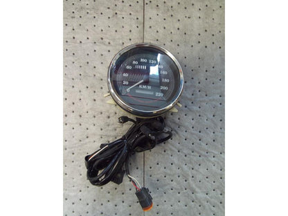 Framsidan på Hastighetsmätare från en H-D Touring Road King FLHR/I -1997 motorcykel.