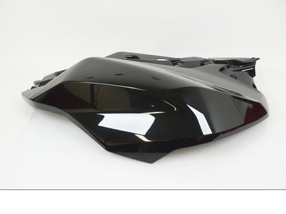 Höger sida på Bensintankskåpa från en BMW G 310 R -2021 motorcykel.