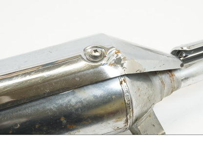 Höger sida på Avgassystem från en Yamaha YBR 125 -2005 motorcykel.