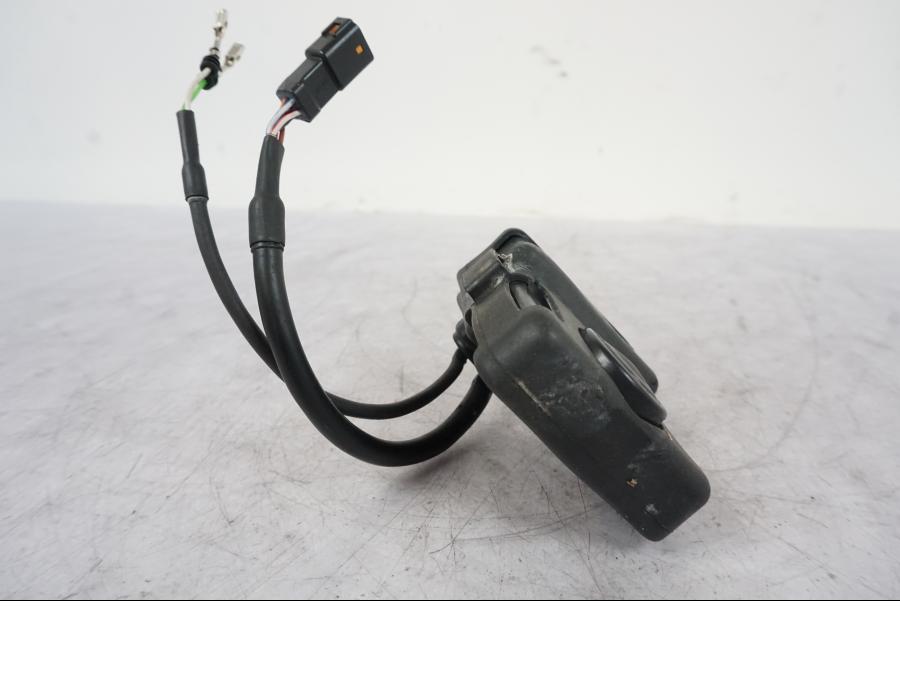 Snett uppifrån på CDI / ECU från en KTM 1290 Super Duke R -2021 motorcykel.