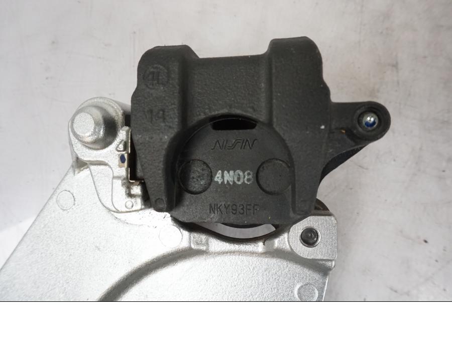 Höger sida på Bromsok från en Kawasaki Z 800 -2014 motorcykel.