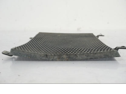 Baksidan på Vattenkylgaller från en BMW F 800 GS -2008 motorcykel.