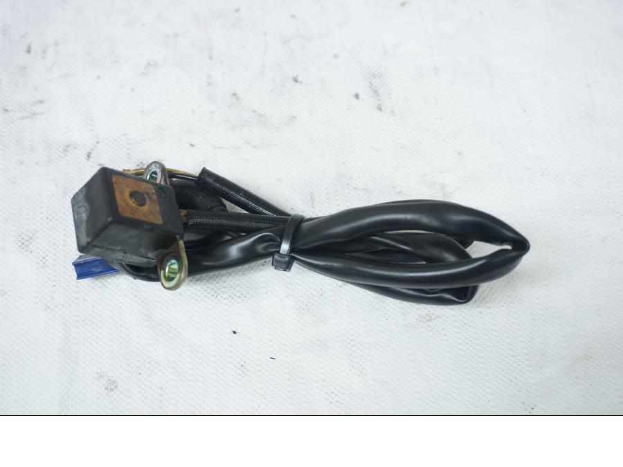 Framsidan på Tändpickup från en Kawasaki VN 800 -1996 motorcykel.