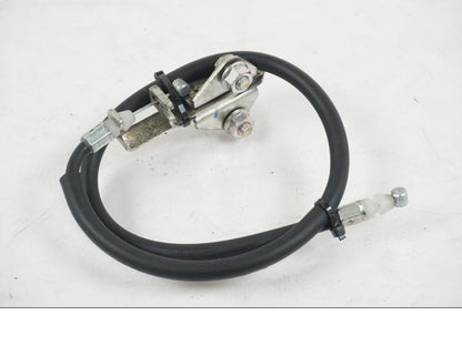 Framsidan på Sadellåsmekanism från en Yamaha MT-07 -2019 motorcykel.