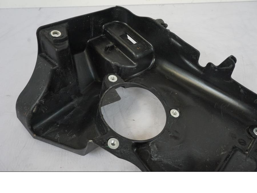 Snett uppifrån på Vattenkylfläktfäste från en Honda VFR 1200 -2010 motorcykel.