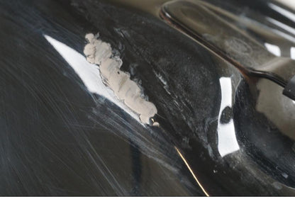 Vänster sida på Bensintank från en Suzuki GSX-R 1000 -2007 motorcykel.