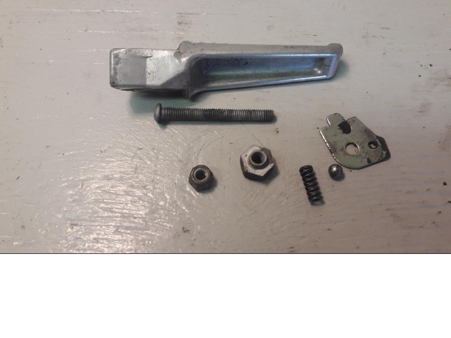 Baksidan på Fotpinne från en Honda VFR 800 -2000 motorcykel.