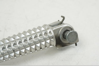 Baksidan på Fotpinne från en Yamaha YZF 1000 R1 -2007 motorcykel.