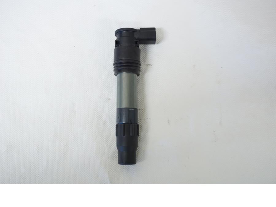 Framsidan på Tändspole från en Kawasaki Z 800 -2013 motorcykel.