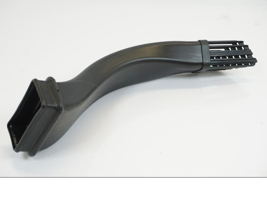 Höger sida på Luftintag från en KTM 1190 Adventure -2013 motorcykel.