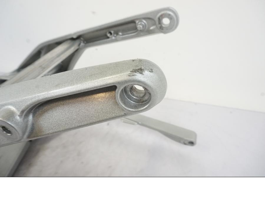 Extrabild6 på Bakram från en KTM 690 Duke -2014 motorcykel.