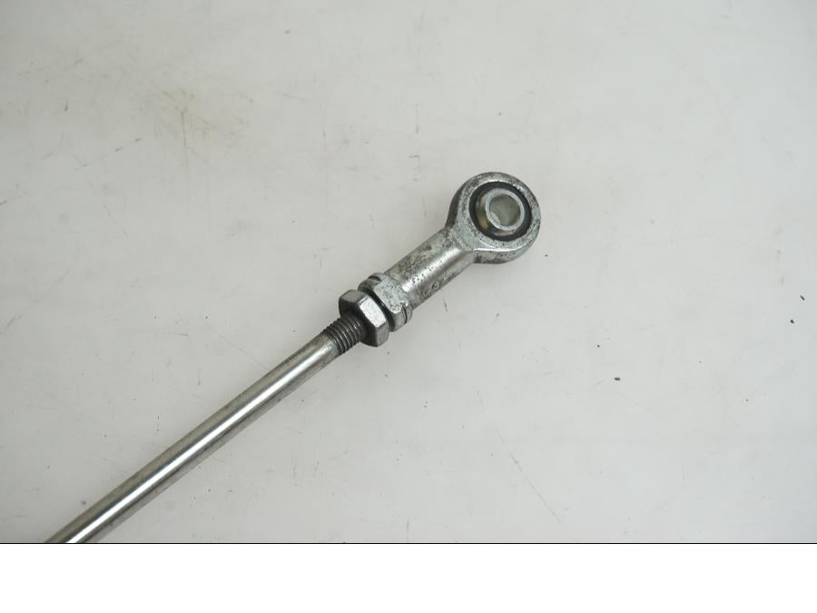 Höger sida på Växellänkage från en Indian Chieftain Dark Horse -2019 motorcykel.