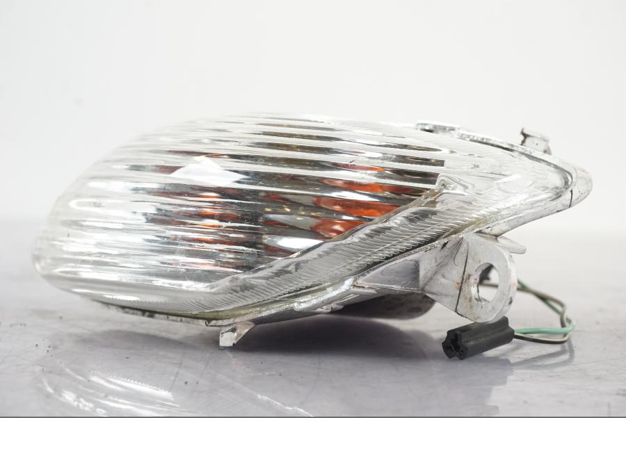 Höger sida på Blinkers från en Suzuki GSX 1300 RX -1999 motorcykel.