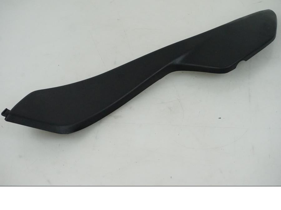 Framsidan på Bensintankskåpa från en Honda CBR 1000 -2005 motorcykel.