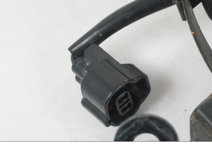 Höger sida på Vattenkylfläkt från en Suzuki SV 650 S -2005 motorcykel.