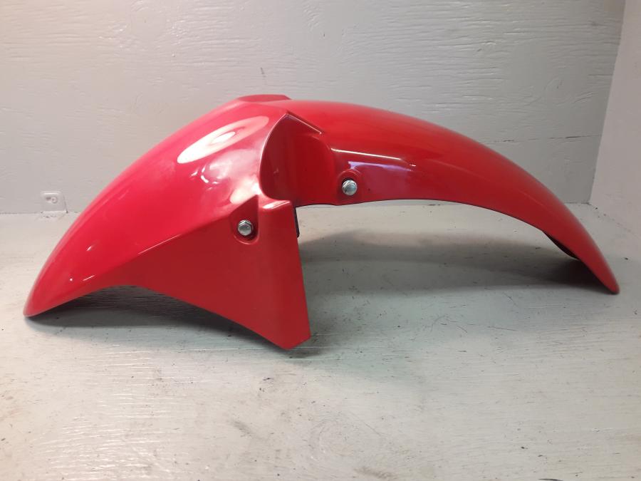 Framsidan på Framskärm från en Honda CBR 125 R -2008 motorcykel.