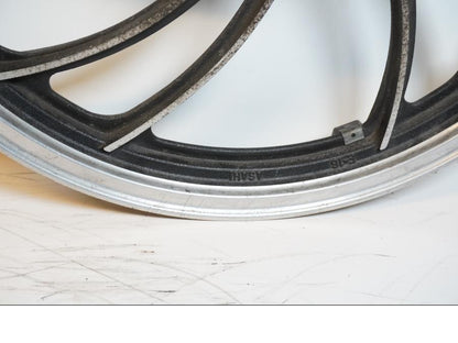 Extrabild3 på Fälg från en Yamaha XV 400 -1983 motorcykel.