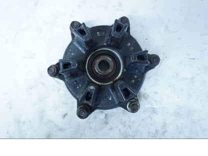 Baksidan på Drevfäste från en Honda XL 600 V -1994 motorcykel.