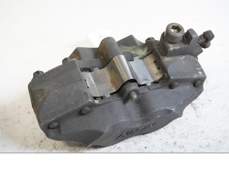 Baksidan på Bromsok från en Honda CBR 900 RR -1997 motorcykel.