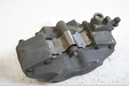 Baksidan på Bromsok från en Honda CBR 900 RR -1997 motorcykel.