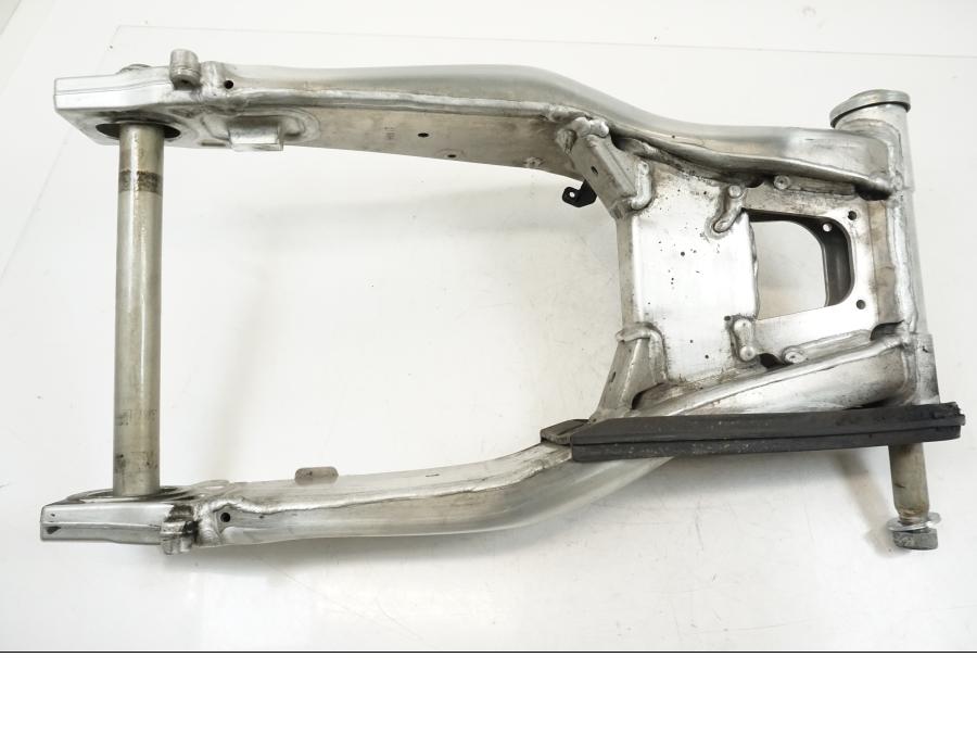 Extrabild4 på Sving från en Yamaha MT-09 -2021 motorcykel.