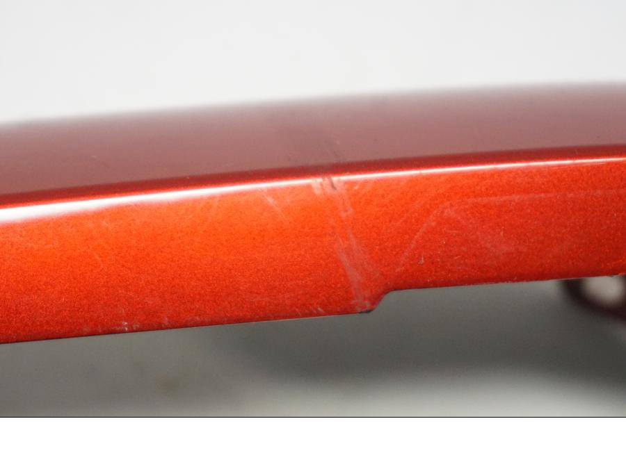 Höger sida på Bakvinge från en Yamaha FZ1-SA -2007 motorcykel.