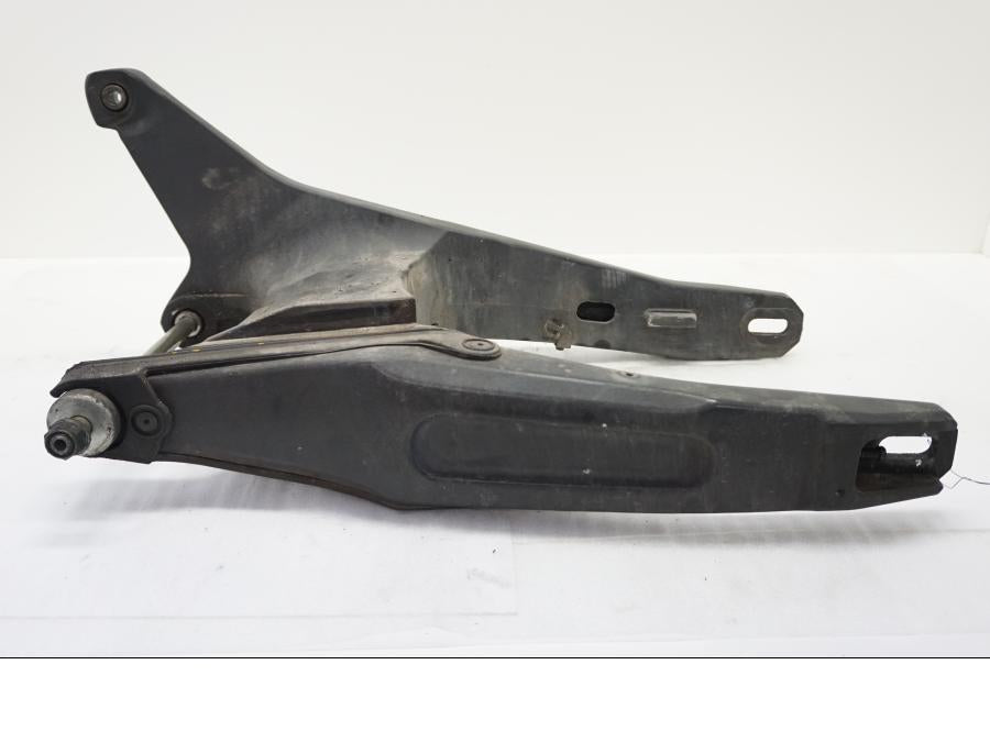 Framsidan på Sving från en Yamaha MT-03 -2007 motorcykel.