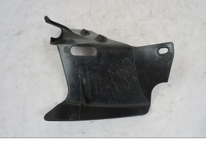 Snett uppifrån på Ramskydd från en KTM 690 Duke -2014 motorcykel.