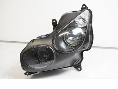 Framsidan på Strålkastare från en Kawasaki ZZ-R 1400 -2010 motorcykel.