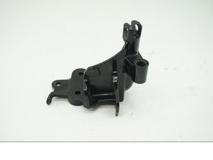 Höger sida på Fotpinnefäste från en H-D FXSE -2017 motorcykel.