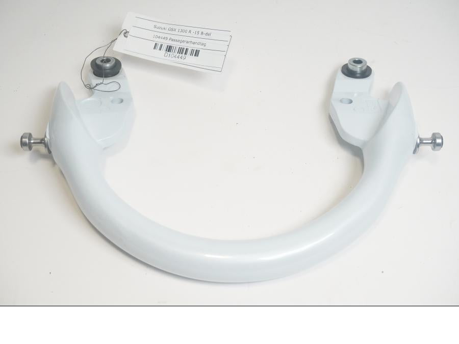Baksidan på Passagerarhandtag från en Suzuki GSX 1300 R -2015 motorcykel.