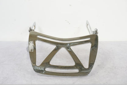 Höger sida på Pakethållare från en Suzuki VL 800 -2002 motorcykel.