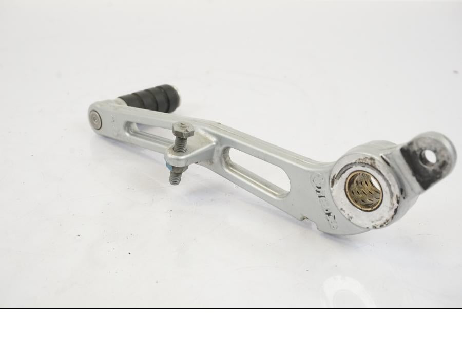 Höger sida på Bromspedal från en BMW R 1150 RS -2003 motorcykel.