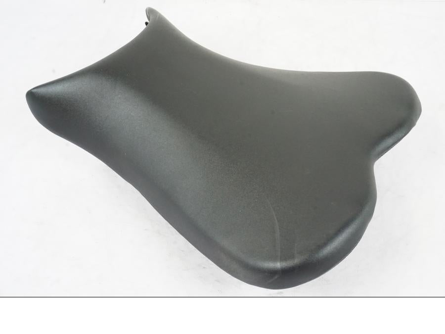 Framsidan på Sadel från en Suzuki GSX-R 750 -2006 motorcykel.