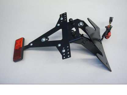 Höger sida på Skylthållare från en Kawasaki Versys 1000 -2015 motorcykel.