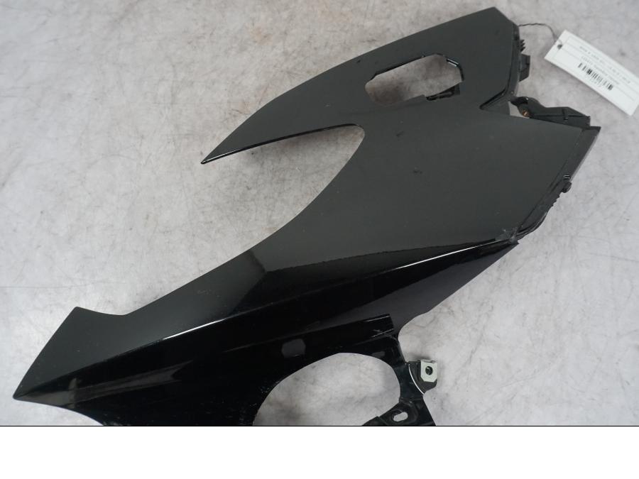 Snett uppifrån på Toppkåpa från en BMW K 1600 GTL -2015 motorcykel.