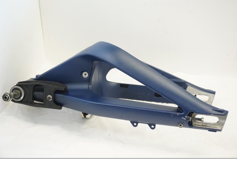 Höger sida på Sving från en Triumph Daytona 675 -2010 motorcykel.