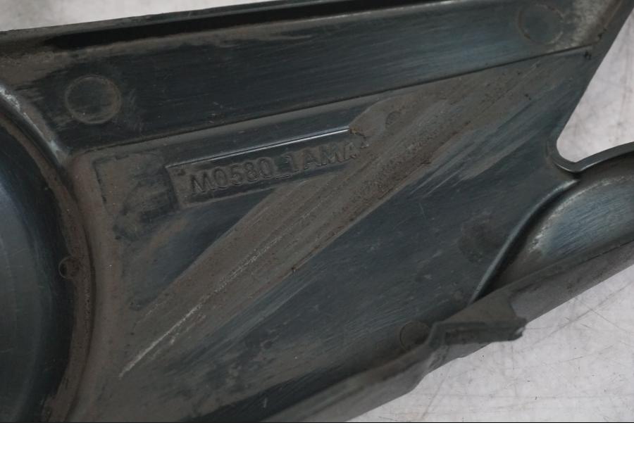 Snett nerifrån på Remskydd från en Buell 1125 R -2008 motorcykel.