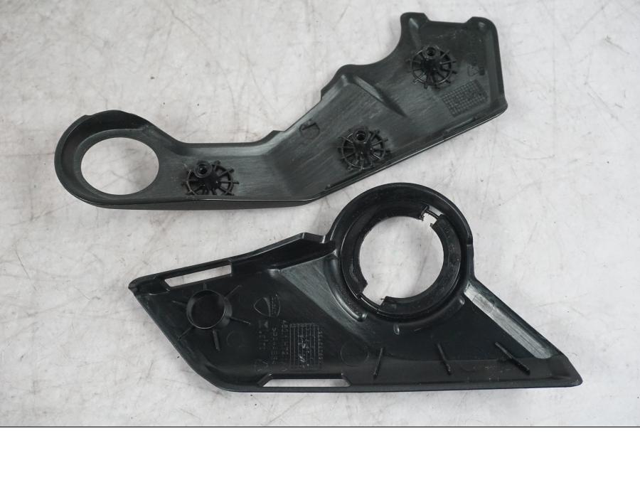 Vänster sida på Ramskydd från en Ducati Multistrada V4 -2024 motorcykel.